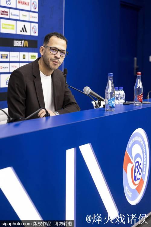 上海海港队打响引援第一枪,身价不足40万欧元的克劳德是价廉物美的选择吗? 上海海港队打响引援第一枪,身价不足40万欧元的克劳德是价廉物美的选择吗?